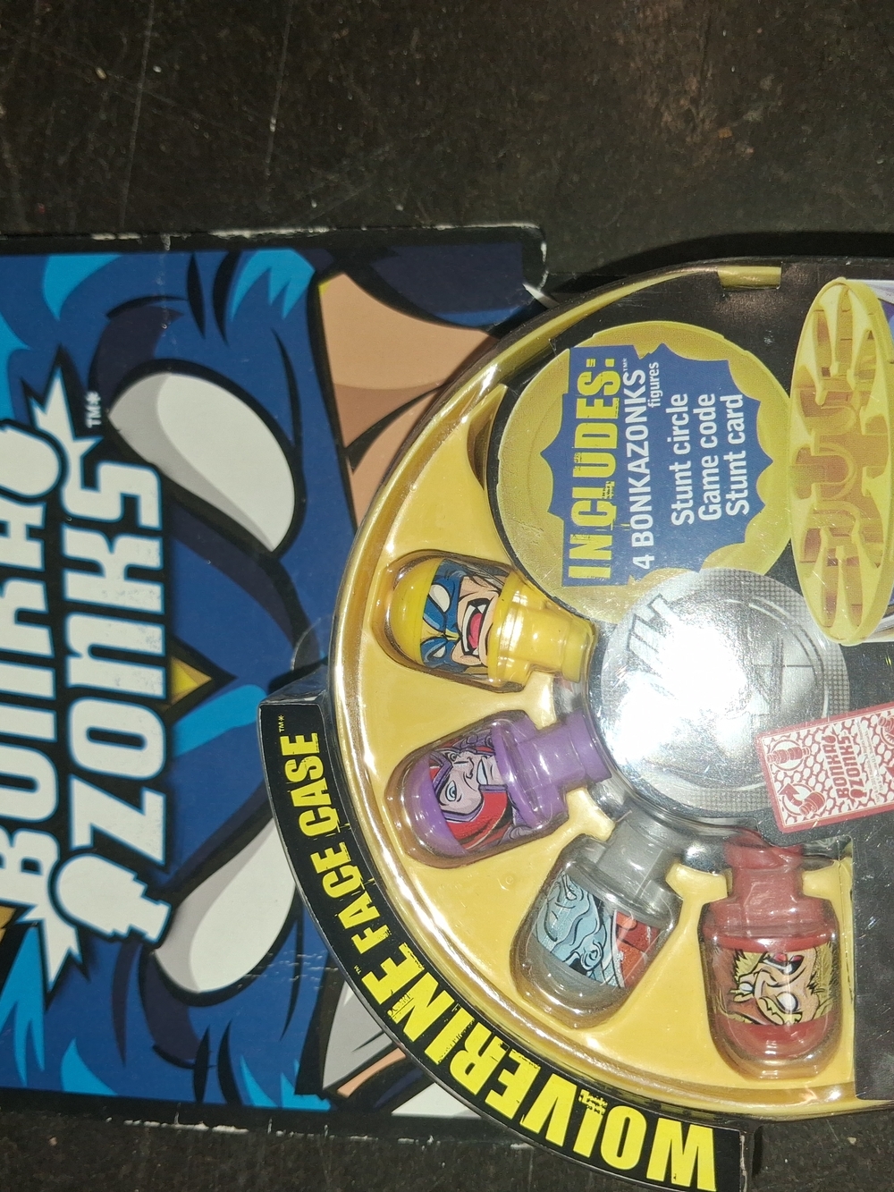 Hasbro Bonka Zonks Marvel Wolverine Face Case from Series 1. 